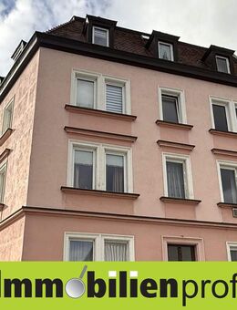 3147 - Kulmbach: Mehrfamilienhaus mit Blick auf die Plassenburg - Kulmbach