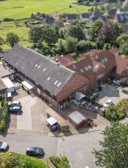 Tolle Kapitalanlage mit 9 Wohnungen, Stellplätzen und Garagen an der südlichen Stadtgrenze von Kiel - Rumohr