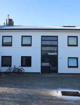 Mehrfamilienhaus mit 8 WE, 4 Garagen und 8 Stellplätzen - Lütjensee