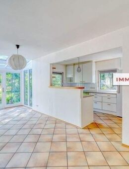 IMMOBERLIN.DE - Toplage! Angenehmes Einfamilienhaus mit Südwestgarten beim Groß Glienicker See - Berlin