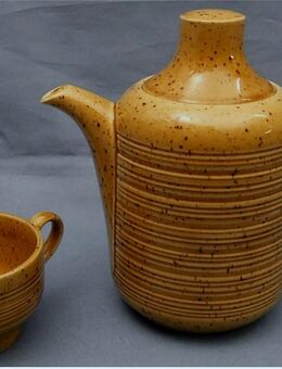 Celtic Atlantis Ireland Teekanne / Kaffeekanne + Tasse - honiggelb - ca. 1 Lt. Volumen - Groß Gerau