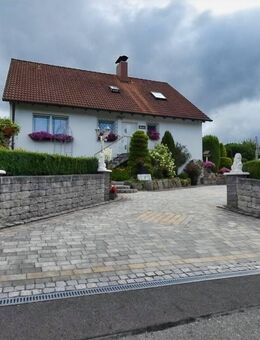 Wunderschönes Zweifamilienwohnhaus in Reuth bei Erbendorf - Reuth (Erbendorf)