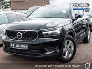 Volvo XC40, Momentum, Jahr 2020 - Halle (Saale)