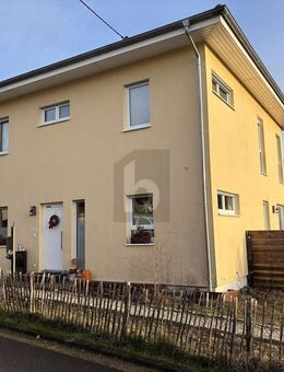 EFFIZIENT, NEUWERTIG, LEBEN IN DER NATUR, VIEL PLATZ - Nohfelden