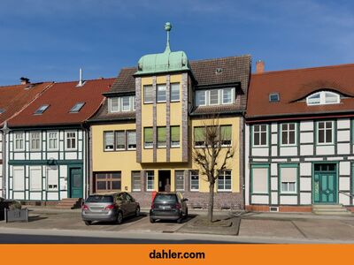 Mehrfamilienhaus mit Cottage und Seegrundstück am Arendsee