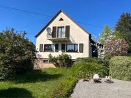 Freistehendes Einfamilienhaus mit Garten und Garage in guter Lage von Beckingen - Beckingen