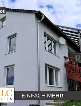 Einfach Mehr: Solides, gepflegtes 3-Familienhaus, Ruhige Sonnenlage. 3 Garagen. Vollwärmeschutz... - Ihrlerstein