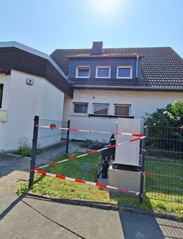 Wohnen in Menden-Lendringsen, kernsanierte Dachgeschosswohnung (WE 2) - Menden (Sauerland)