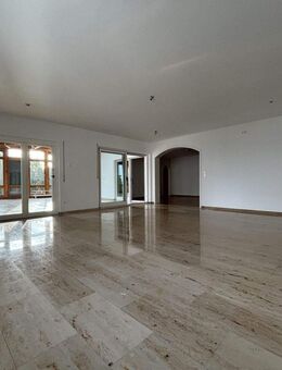 Geräumige ca. 200 qm auf einer Etage! - Friolzheim