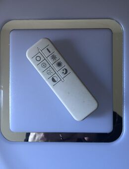 0205 Novel LED-DECKENLEUCHTE 43/43/6,5 cm, wie neu - Lüdenscheid