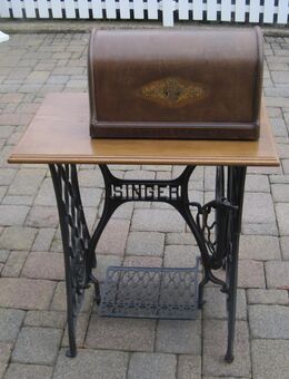 Antike Singer Nähmaschine - Bad Münstereifel