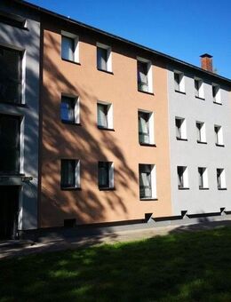 Schöne 2 Zimmerwohnung mit Balkon - modernisiertes Gebäude - Duisburg