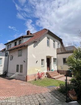 Kapitalanlage mit Eigennutzungsmöglichkeit! Aufgeteiltes 3-Familienhaus im Zentrum von Barsinghausen - Barsinghausen