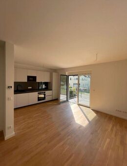 Exklusive 3-Zimmer-Neubauwohnung mit zwei Balkonen, hochwertiger Ausstattung und Seeblick - Berlin