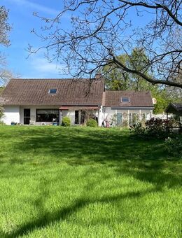 ****NEUER PREIS**** Charmantes solides Haus **Garten zum verlieben** & Baugrundstück - Wrohm
