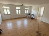 Drei Zimmer Wohnung 1. Bezug nach Sanierung - WG-tauglich - Coburg