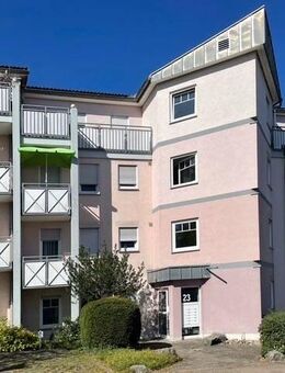 Gepflegte 4-Zimmer-Wohnung mit 2 Terrassen - Trossingen