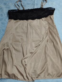 Verführerisches Negligé mit Spitzendetail, Gr. 44/46 - Kaltenkirchen