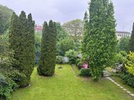 Zweifamilienhaus auf 160m² mit wunderschönem Garten auf 780m² direkt in der Natur... - Helsa