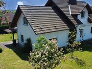 sehr ruhig & sonnig gelegenes, großzügig geschnittenes Einfamilienhaus in Grebenstein - Grebenstein