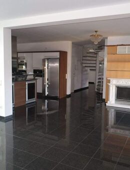 Exklusives Penthouse mit 240 m² - in bester Lage - Fürth