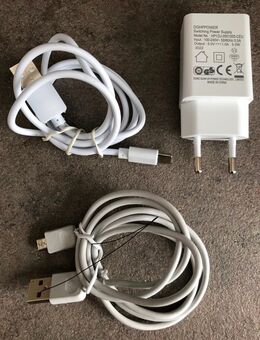 USB Netzteil Schnellader 5W und Ladekabel - Ludwigsfelde