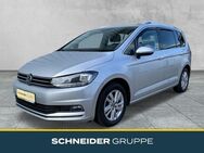 VW Touran, 1.5 TSI Highline, Jahr 2021 - Freiberg