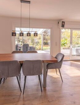 Traumhafte Wohnoase für Familien mit über 1.590 m² Grundstück, Einliegerwohnung und Doppelgarage - Sexau