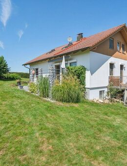 Schönes, gepflegtes und großzügiges Einfamilienhaus in Wertingen - OT Hirschbach - Wertingen