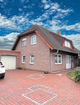 Einfamilienhaus mit Garage und Carport in ruhiger Sackgassenendlage - Esterwegen