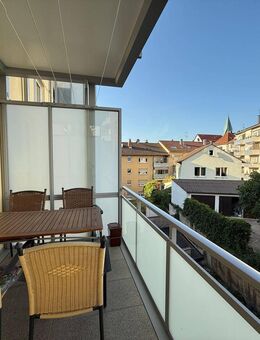Großzügige 4-Zimmer-Wohnung mit Balkon, KfZ-Stellplatz in Stuttgart - Stuttgart