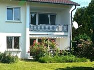 Ihr neues Zuhause! Charmante Doppelhaushälfte mit großem Garten. - Rot (Rot)