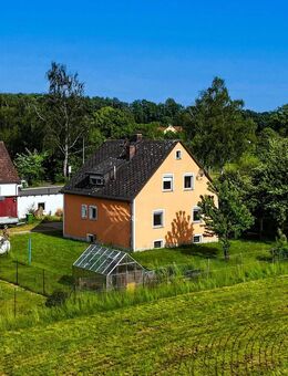 Einfamilienhaus mit Vollwärmeschutz und großem Garten in idyllischer Randlage - Kemnath