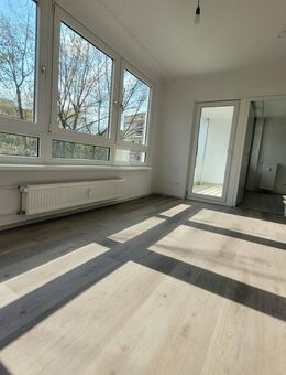 Frisch renovierte 3-Zimmer-Wohnung mit Balkon und Aufzug! - Essen