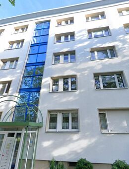 2-Raum-Wohnung in Halle (Saale) - unvermietet, Renovierung 2025 - Halle (Saale)