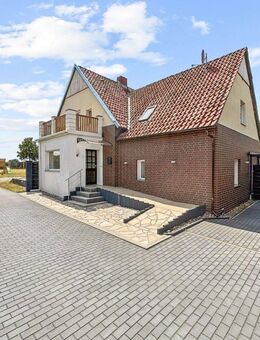 Großes 1-2 Familienhaus mit ca. 203 m² Wohnfläche in Uetze-Krausenburg - Uetze