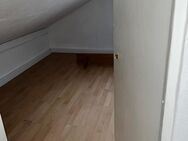 Dachgeschoss Wohnung 80 qm SALZWEG - Salzweg