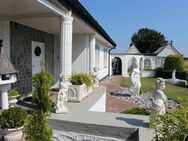 **BUNGALOW IN RUHIGER LAGE mit "Urlaubsflair"++ EBENERDIG WOHNEN plus großzügige NUTZFLÄCHE** - Weyhe