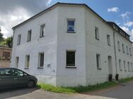 Helle 3-Zimmer-Wohnung im Dachgeschoss mit Parkplatz zu vermieten!! - Altenberg Zentrum