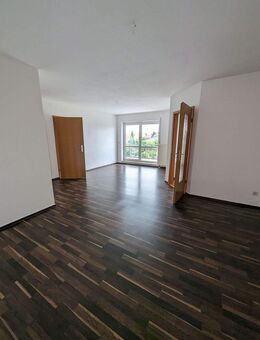 +++NEU+Schicke 2-R. Whg. +Tolles Wohnzimmer m. Balkon+Bad m. Wanne und Dusche!+++ - Delitzsch