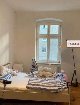 IMMOBERLIN.DE - Wunderbare Altbauwohnung mit Südwestbalkon in zentraler Lage - Berlin
