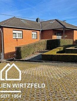 Winkelbungalow mit Gäste-/Ferienhaus - Utscheid