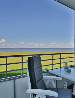 Sanierte Wohnung mit Blick auf Kugelbake und Schifffahrtsweg sowie separatem Schlafzimmer - Cuxhaven