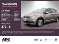 VW Touran, 1.6 TDI Comfortline, Jahr 2016 - Weinsberg