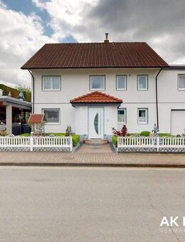 Vielseitiges Familiendomizil mit Einliegerwohnung in attraktiver Lage von Bodenwerder - Bodenwerder (Münchhausenstadt)