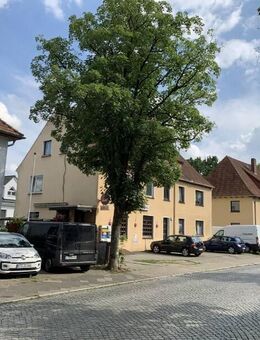 Solide Kapitalanlage: 2,5-Zimmer-Wohnung in kleinem Mehrparteienhaus - Buxtehude