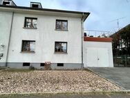 Doppelhaushälfte mit 2 getrennten Wohnungen in Homburg - Homburg