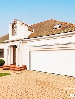 BERK Immobilien - Freistehendes Architektenhaus in bester Lage mit Panoramablick - Miltenberg