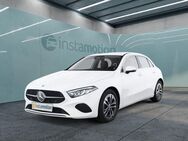 Mercedes A 180, Progressive Line Advanced Smartphone, Jahr 2023 - München