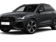 Audi Q3, 35TDI S-line, Jahr 2022 - Zwickau